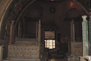 ebmtomb5olddcairro4324.jpg
